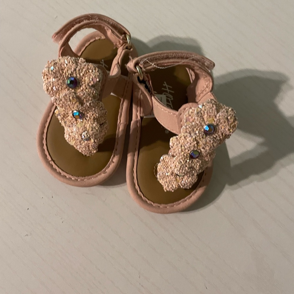 Hot cakes baby shoes